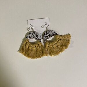 New Boutique earrings